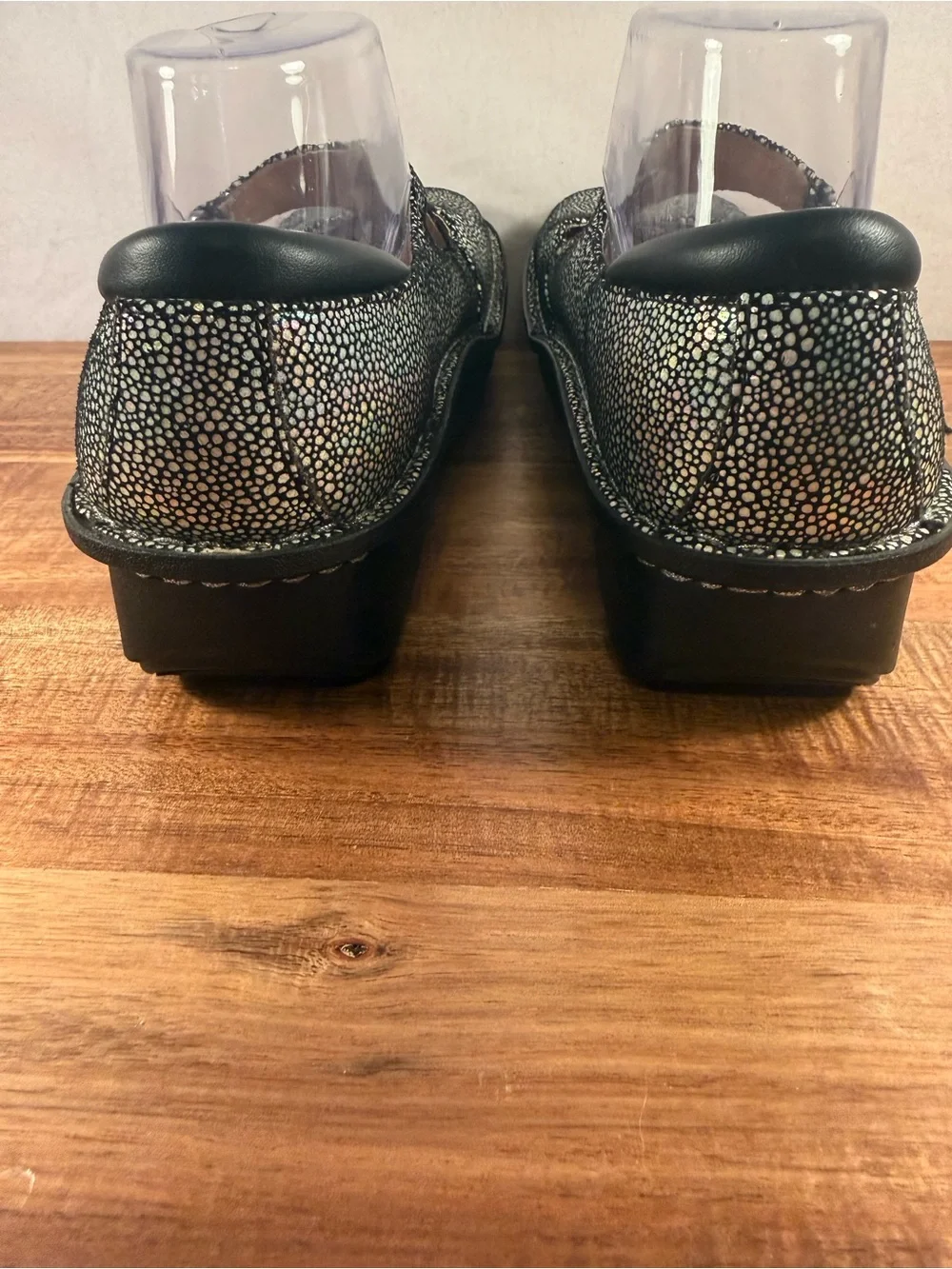 Alegria Dayna Professional Mary Jane Comfort Shoe Iridescent Metallic 9.5 NWOT